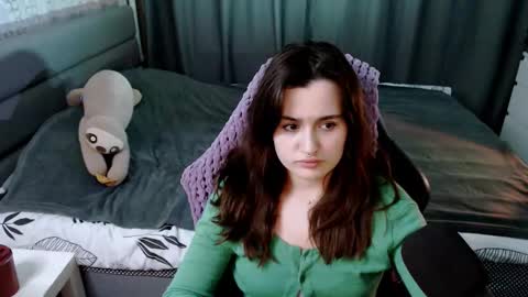 Kira  follow me  online show from March 8, 2025, 1:50 am