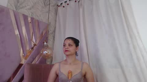 Snapshot of kiraawild chatting on October 31, 2025, 3:46 pm kiraawild online show from October 31, 2025, 3:46 pm