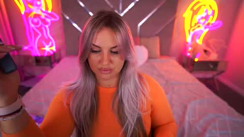 Kira online show from September 21, 2025, 8:21 pm