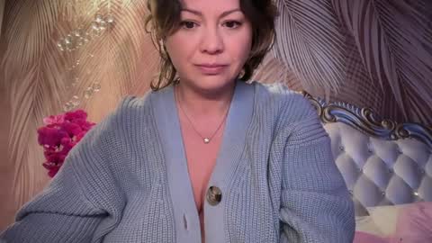 KiraDivine online show from February 23, 2026, 2:14 pm