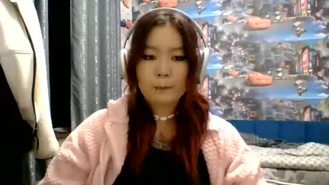 Kira online show from October 22, 2025, 7:57 pm