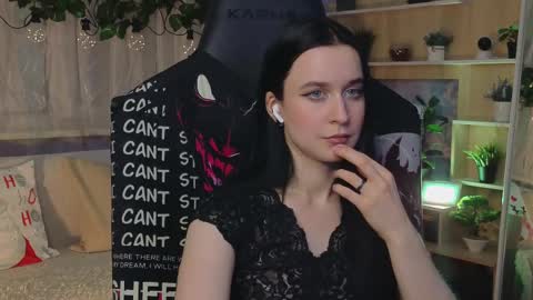 Kira    online show from March 9, 2025, 9:36 pm