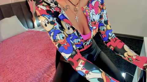 Kira online show from September 17, 2025, 1:51 am