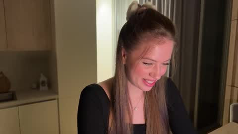 Kira online show from October 8, 2025, 4:15 pm