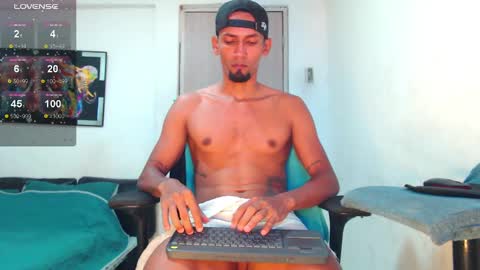 kiran_01 online show from January 6, 2025, 8:28 pm