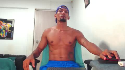 kiran_01 online show from February 1, 2025, 10:55 pm