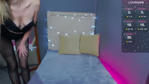 KiraNigt online show from January 23, 2025, 2:44 am