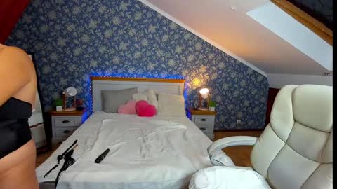 Kira online show from February 1, 2025, 3:08 am