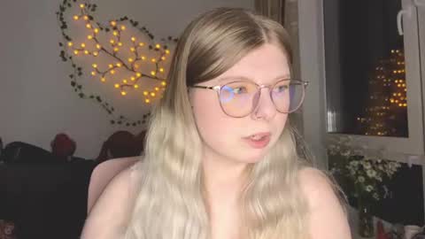 KiraYume online show from June 28, 2026, 10:05 pm