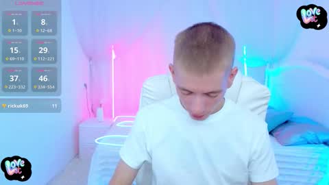    online show from October 5, 2025, 9:18 am