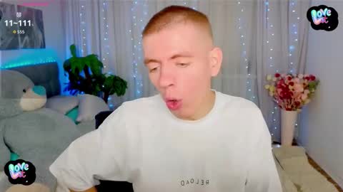    online show from October 12, 2025, 8:46 am