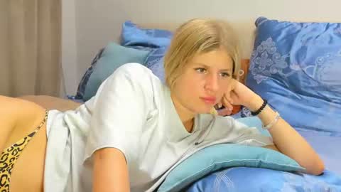 Kira online show from July 23, 2026, 7:12 pm