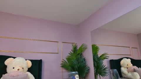 Kirra online show from January 18, 2026, 5:17 pm