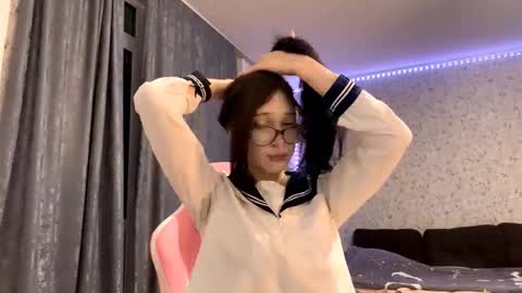 Nicole online show from September 13, 2025, 7:57 pm