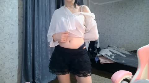 Nicole online show from October 9, 2025, 6:28 pm