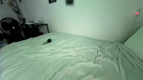 Kissah Kreampuff online show from January 26, 2025, 10:24 pm