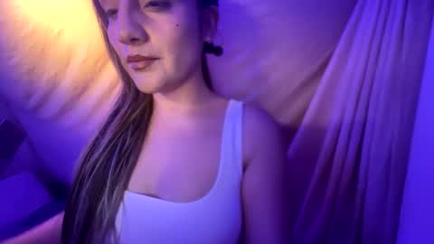 Kissah Kreampuff online show from March 10, 2025, 1:23 am