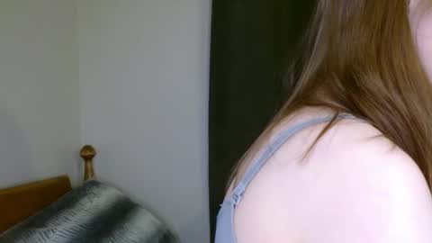 Allie online show from February 18, 2025, 10:25 pm