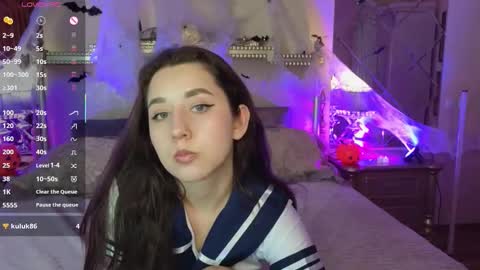 Hot Eva online show from October 17, 2025, 11:57 am