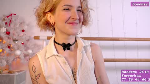 Snapshot of kisskiss_muah chatting on January 19, 2025, 2:06 pm Kate online show from January 19, 2025, 2:06 pm