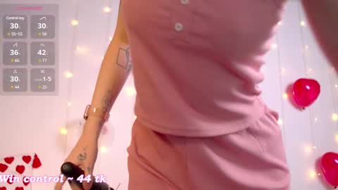 Snapshot of kisskiss_muah chatting on February 18, 2025, 5:21 pm Kate online show from February 18, 2025, 5:21 pm