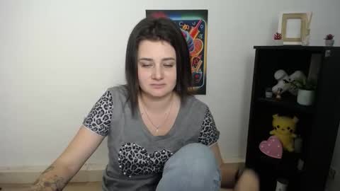 Snapshot of kissleoxx chatting on September 9, 2025, 2:49 pm kissleoxx online show from September 9, 2025, 2:49 pm