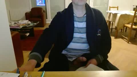 kisslog1 online show from February 7, 2026, 5:49 pm