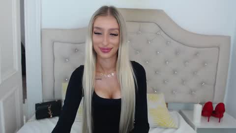 Natalie online show from September 25, 2025, 7:56 am