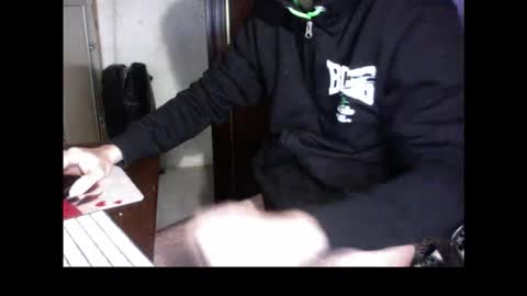 kissofbanned1983 online show from November 28, 2025, 12:08 pm