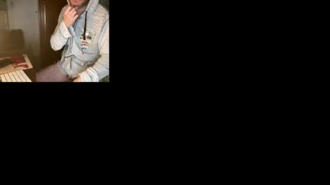 kissofbanned1983 online show from April 12, 2026, 6:07 am