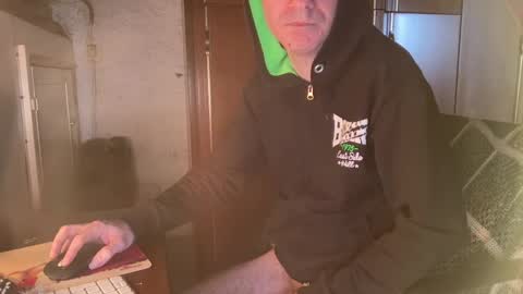 kissofbanned1983 online show from May 17, 2026, 6:22 am
