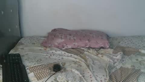 kisssmiles online show from November 1, 2025, 7:16 pm