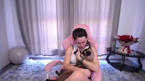 Vikki Rose online show from September 22, 2025, 7:10 am