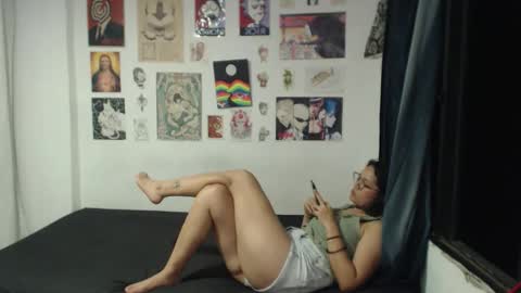 Snapshot of kitcatdreams chatting on April 21, 2026, 2:51 am kitcatdreams online show from April 21, 2026, 2:51 am