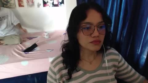 Snapshot of kitcatdreams chatting on April 27, 2026, 3:54 pm kitcatdreams online show from April 27, 2026, 3:54 pm
