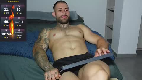 kite__ online show from October 15, 2025, 10:10 pm