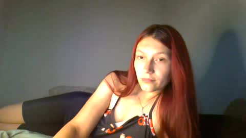 kiti_kitiss online show from June 30, 2026, 6:20 pm