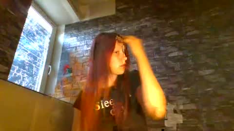 kiti_kitiss online show from July 6, 2026, 4:53 pm