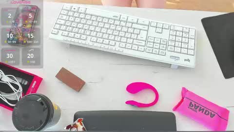 kitkatvel online show from June 8, 2026, 5:41 am