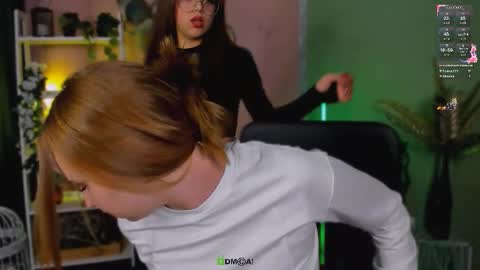 kitniss online show from September 24, 2025, 5:49 pm