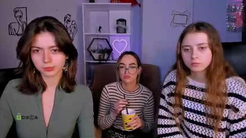 kitniss online show from January 16, 2026, 8:24 pm