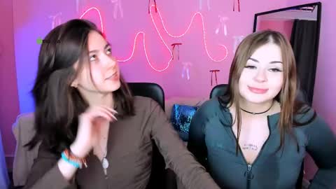 kitniss online show from April 12, 2026, 7:08 pm