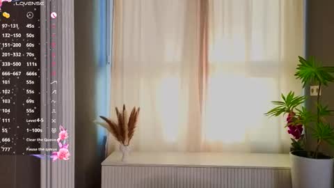 The sexy fox Kitsune online show from February 28, 2026, 6:03 am