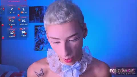Snapshot of kitsuneplay_ chatting on July 15, 2026, 10:48 pm Salvatore online show from July 15, 2026, 10:48 pm
