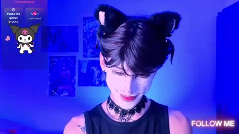 Snapshot of kitsuneplay_ chatting on July 23, 2026, 1:30 am Salvatore online show from July 23, 2026, 1:30 am
