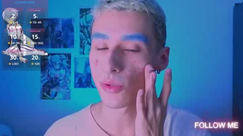 Snapshot of kitsuneplay_ chatting on July 30, 2026, 9:03 pm Salvatore online show from July 30, 2026, 9:03 pm