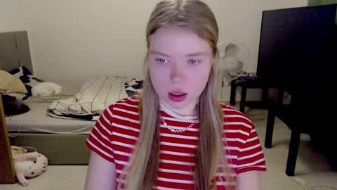 Jennyblonde and Emmabrunette online show from December 27, 2024, 3:15 pm