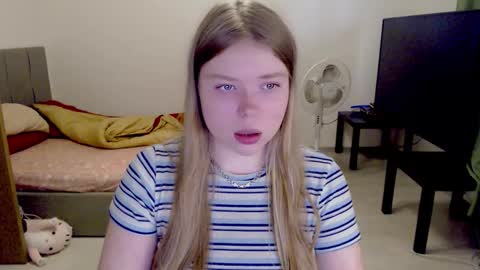 Jennyblonde and Emmabrunette online show from October 14, 2025, 12:50 pm