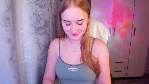 kitten_sun online show from February 8, 2025, 1:54 am