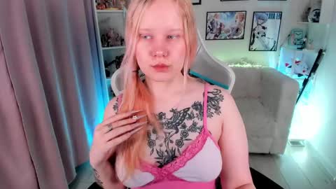 Snapshot of kittenxoann chatting on April 29, 2026, 5:52 pm kittenxoann online show from April 29, 2026, 5:52 pm